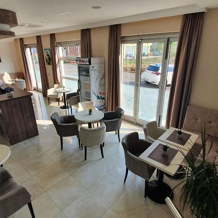 Hotel Glorija Medugorje Bagian luar foto