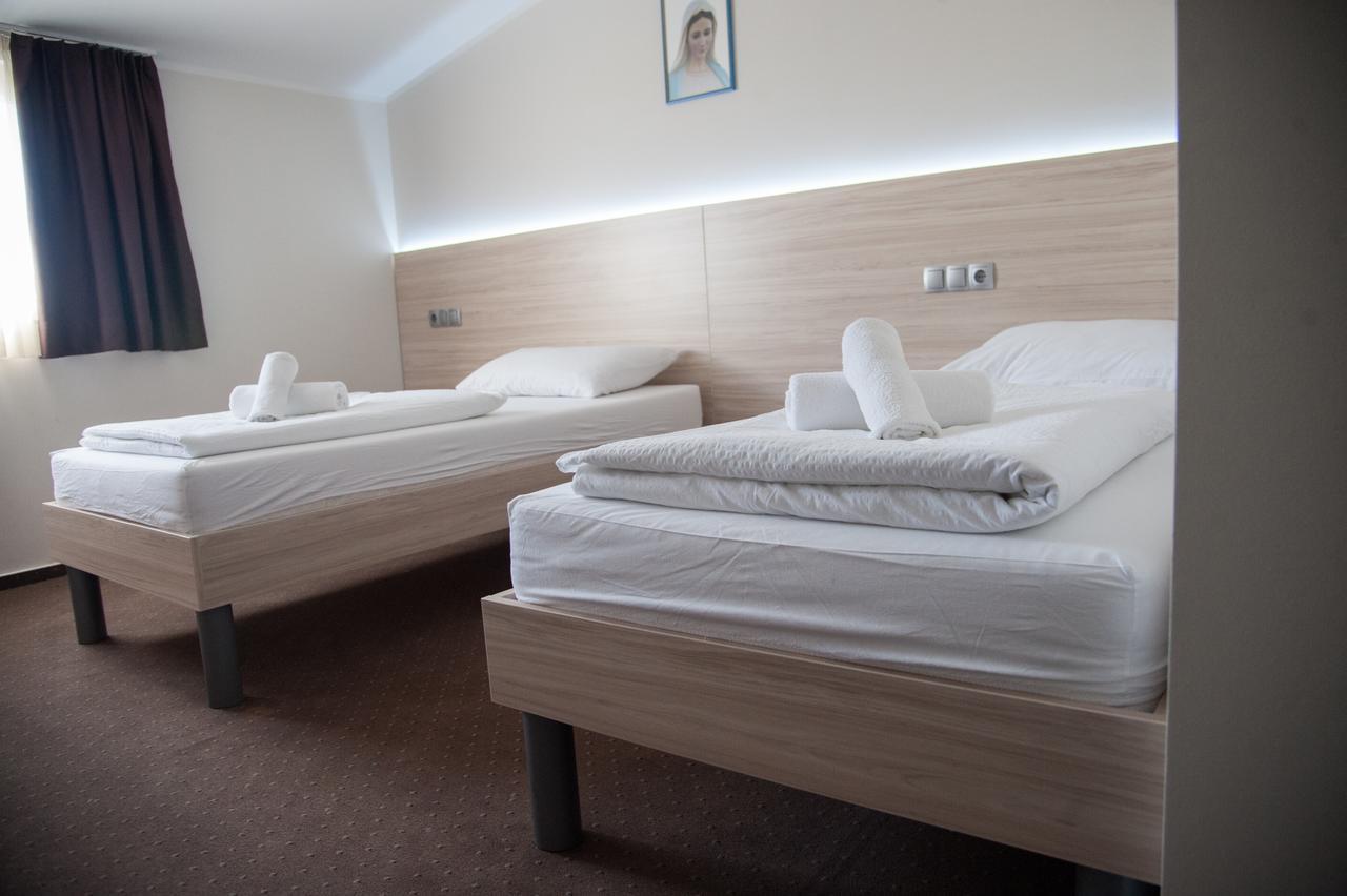 Hotel Glorija Medugorje Bagian luar foto